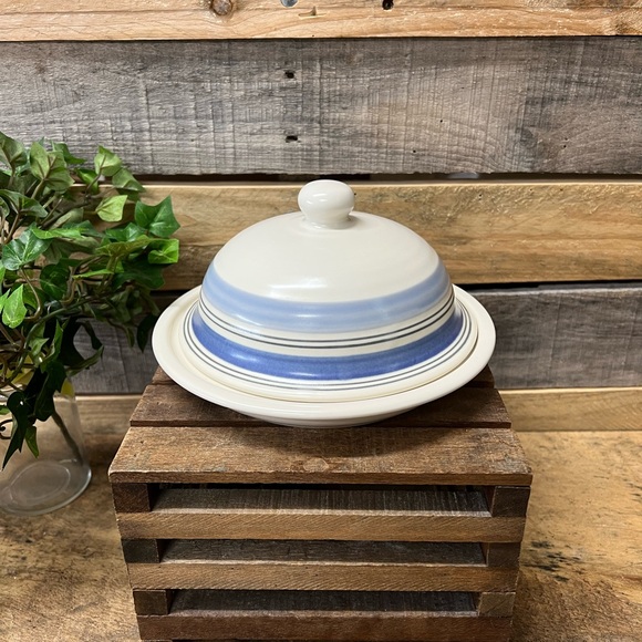 Vintage Pfatlzgraff Rio Round Butter/Cheese Dish with Lid - Picture 2 of 6